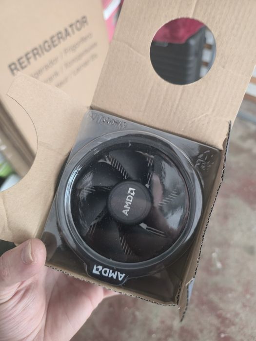 AMD Ryzen cooler459278147922831360