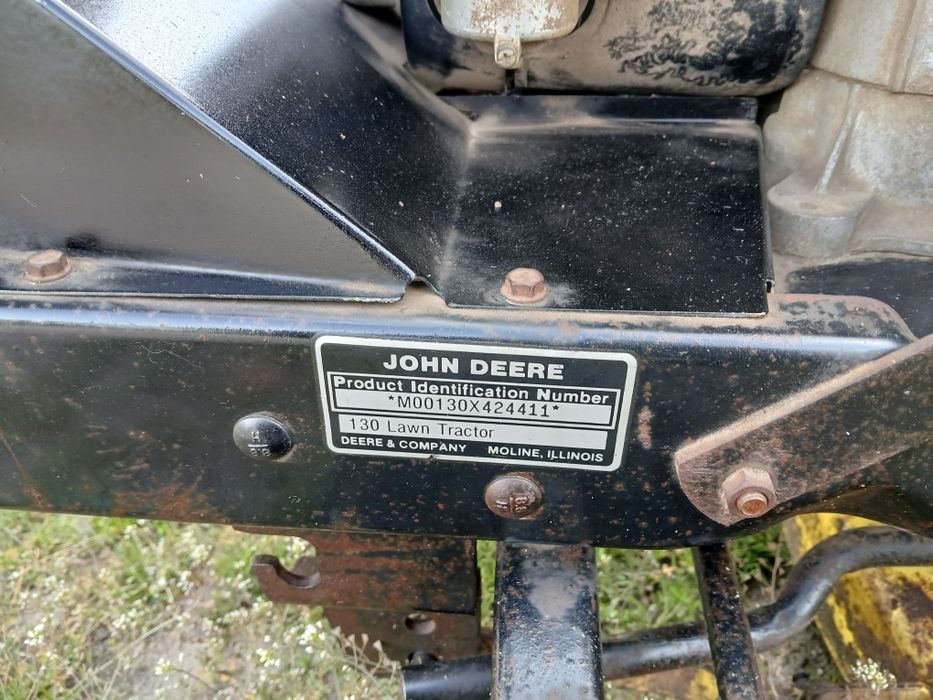 Kosiarka traktorek John Deere 130