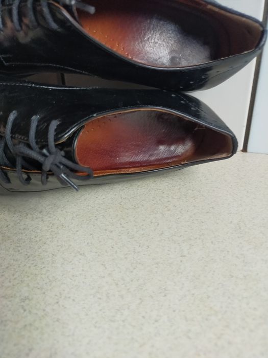 Buty półbuty wizytowe Ochnik lakierki skórzane czarne 39