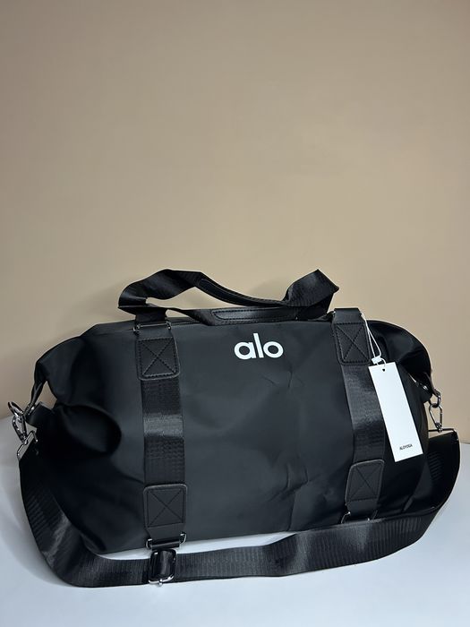 Alo Yoga Gym Bag сумка для тренувань та дорожня тренд 2025