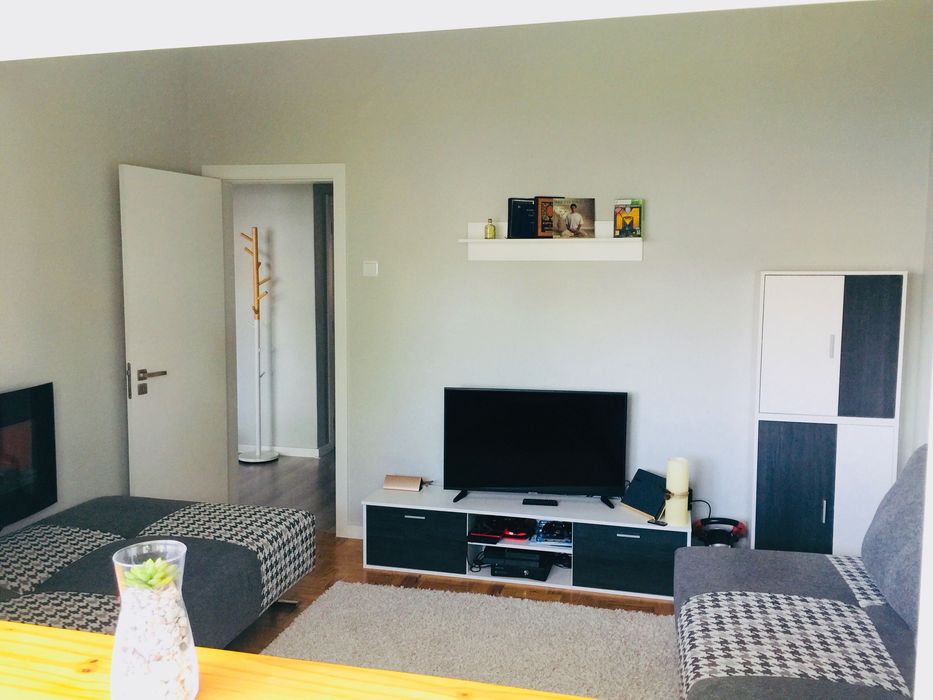 Apartamento T2 espaçoso e luminoso no centro do Barreiro — a 10 minutos a pé do ferry