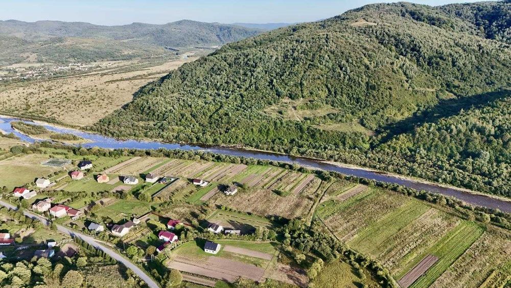 Земля біля річки /Будівництво/Підгородці/Стрийський, Львівська область