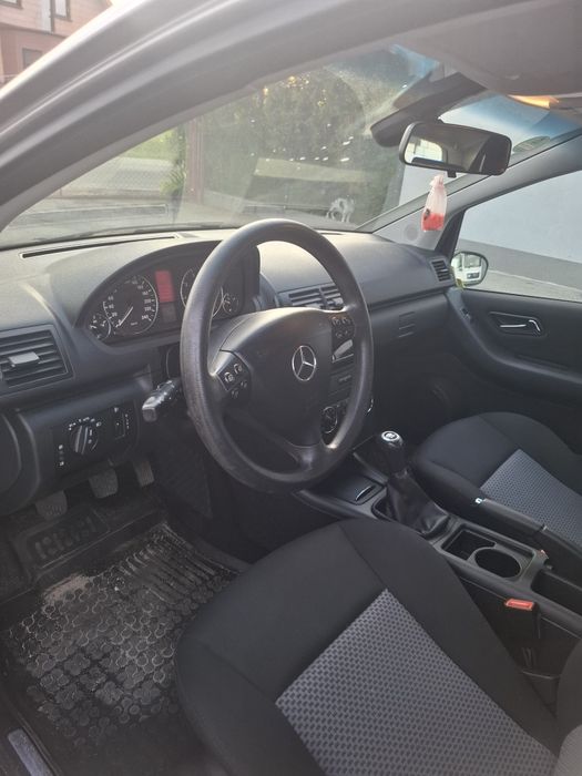 Sprzedam Mercedesa a clasa
