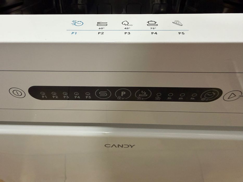 Máquina de Lavar Loiça Candy Rapidò 13 Talheres – Como Nova – Garantia