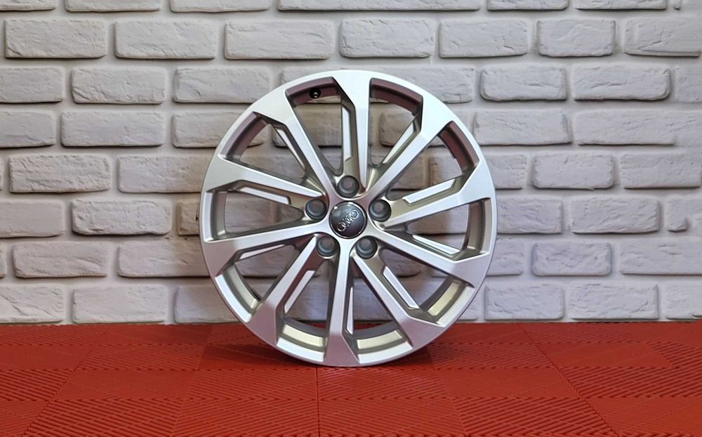 Felgi Aluminiowe 4x Audi Q5 8MA601025Q EOM 7x18 ET34 66,6 5x112