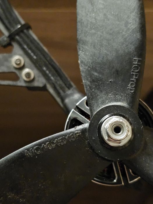 Mavic 3 та FPV дрон