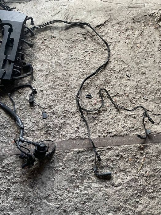 Моторна проводка на БМв е38