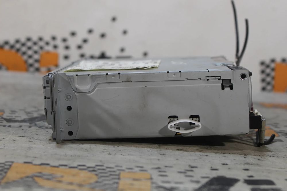 Rádio / auto-rádio BMW 1 (F20)