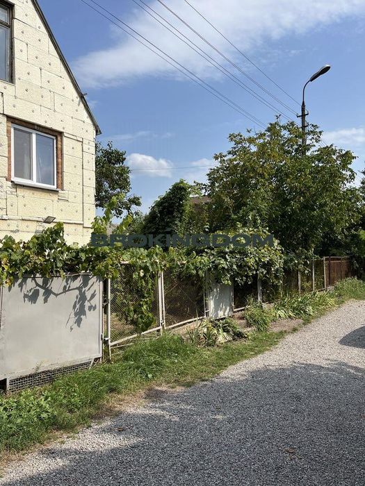 Продаж будинку 120 м. кв. + 5 соток, 1 шлюз 10км від м.Славутич