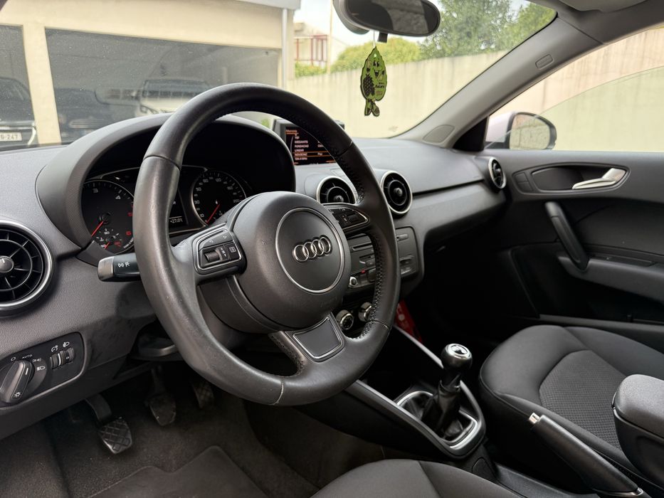 Audi A1 Sportback 1.6 TDI Advance  -13