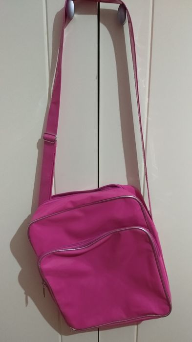 Camisa rapaz e outros artigos