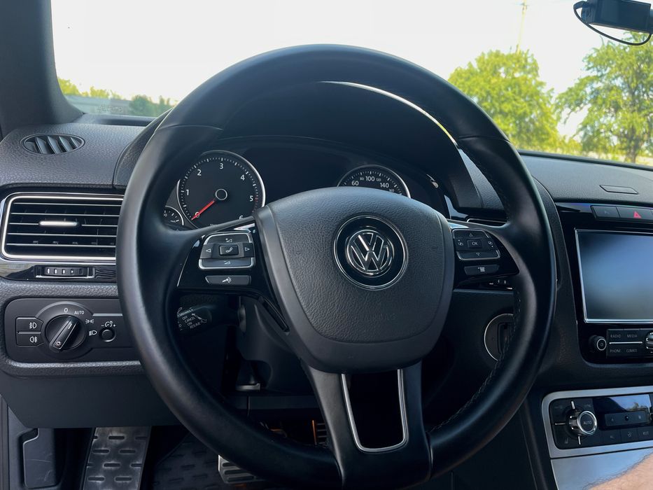 Volkswageg Touareg облужений, замінені цепи