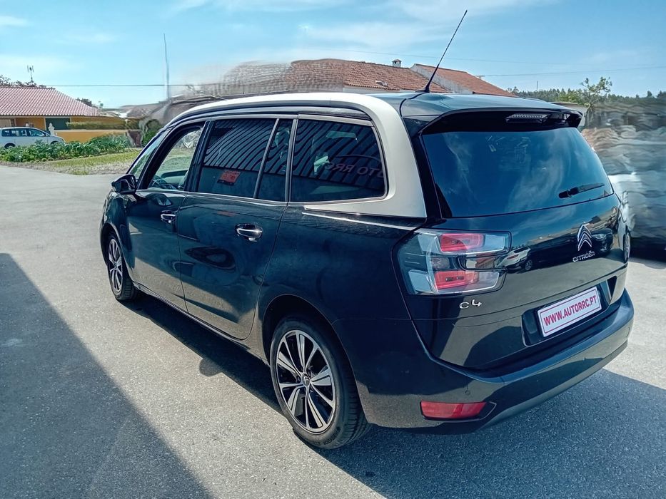 Citroen C4 Grand Picasso 1.6 bluehdi - 7 lugares - Nacional  ( pequeno sinistro )