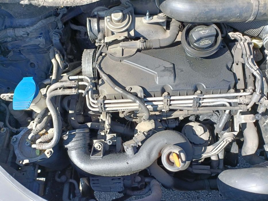 Sprzedam golfa V plus 1.9 TDI kod bkc