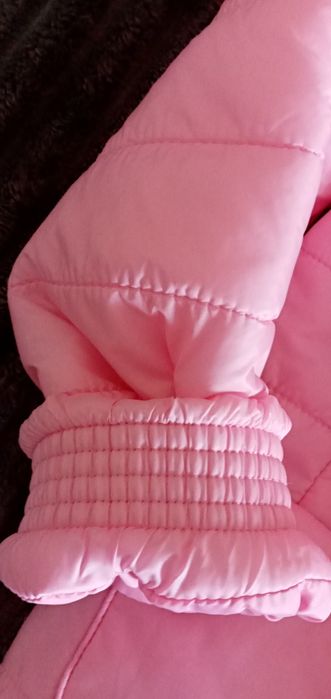 Весняна куртка для дівчинки