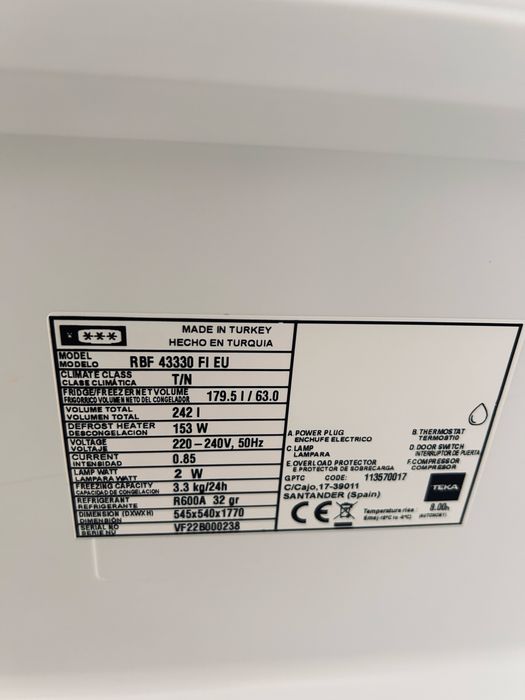Combinado encastrado TEKA modelo RBF43330 FI EU