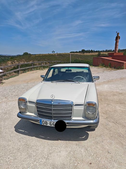 Mercedes W115/8 220D