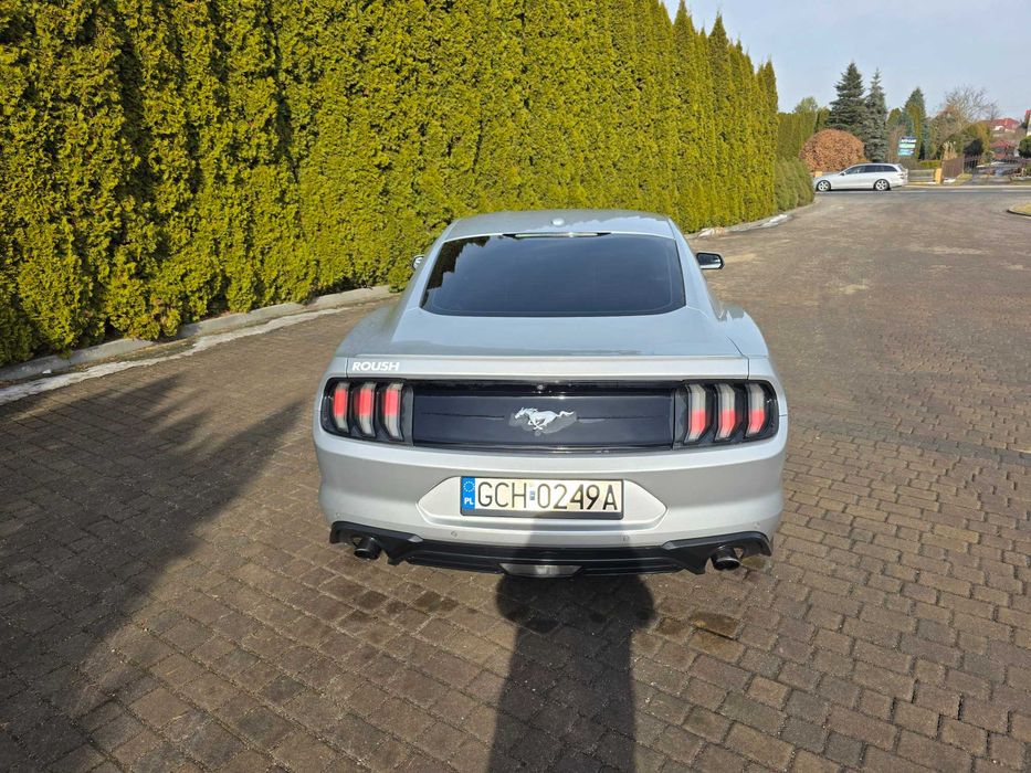 Ford Mustang  2018r Sprzedam .Do negocjacji.