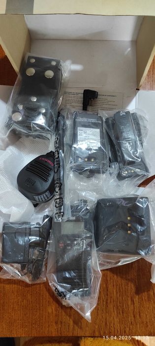 радіостанція Entel HT 644