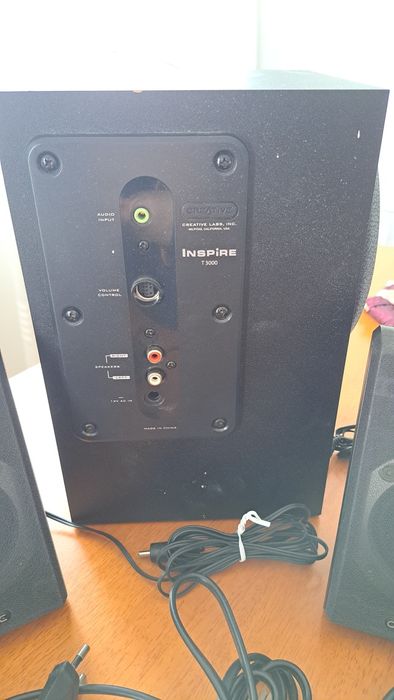 Sistema de Som Creative Inspire T 3000