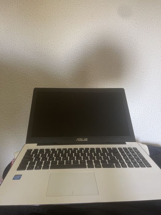 Vendo ASUS   80€