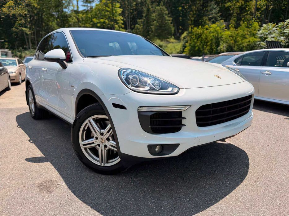 Porsche Cayenne      2016
