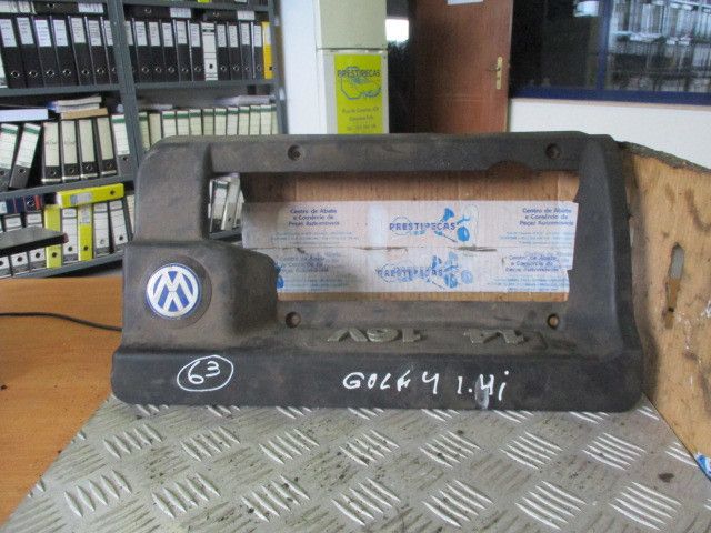 Cobertura do motor / blindagem superior do motor VOLKSWAGEN Golf IV (1