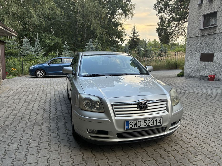 Toyota Avensis 1.8 Benzyna | Salon PL | Od nowości w rodzinie | Radlin