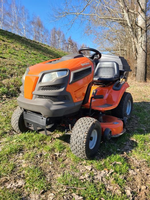Husqvarna YT42CS (116cm) 22 HP (kosiarka,traktorek)