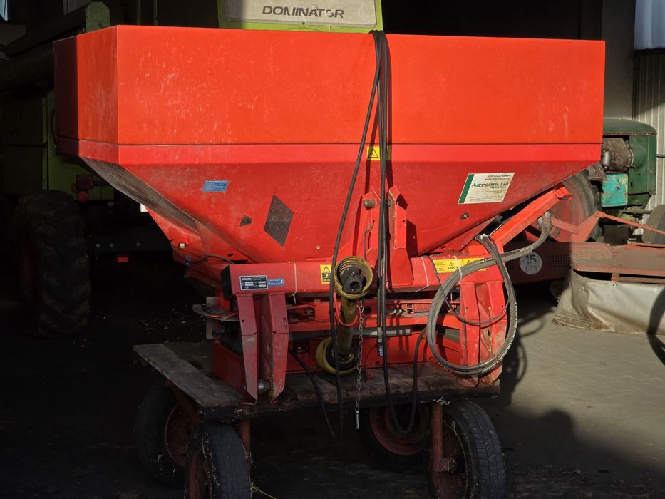 Rozsiewacz do nawozów Rauch MDS 732 R