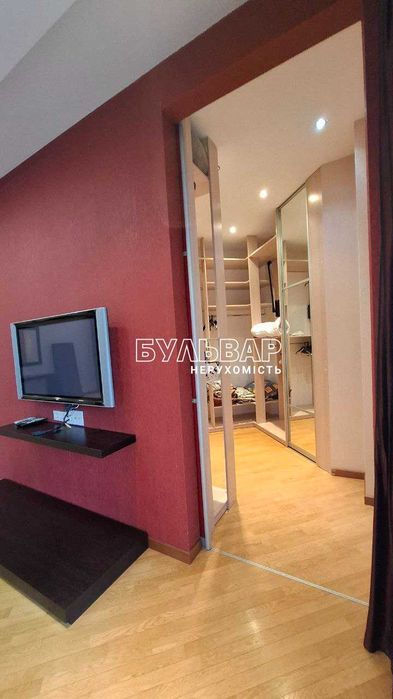 Продам 4 к.кв - 190 м2,, ЖК Азарин, Отакара Яроша 16-Б +2 паркоместа