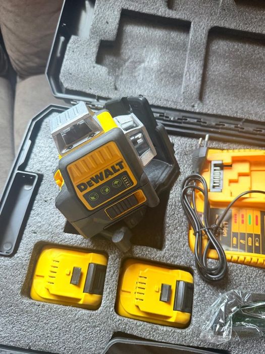 Лазерний рівень Dewalt