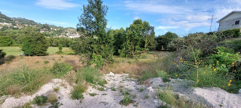 Guilhadeses Santar Arcos de Valdevez,  5800 m2