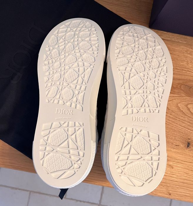 Sneakersy Dior białe