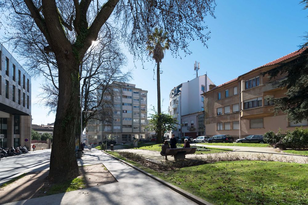 Estudio T0 Centro do Porto, Luz natural, vistas desafogadas ARRENDAR
