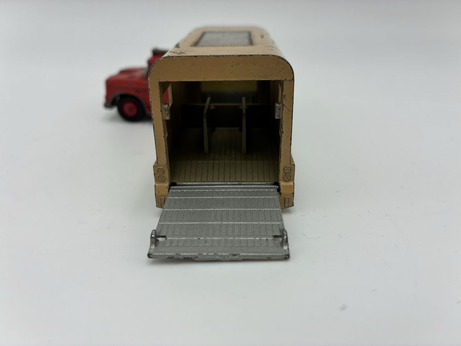 Matchbox Kingsize Dodge Tractor And Ascot Stables Horse Van K-18