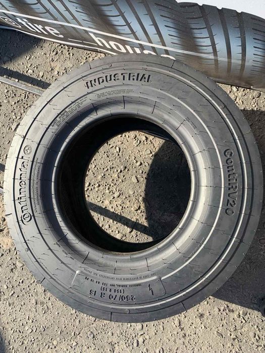 Шина 1 шт 250/70 R15 або 250/R15 Continental літо 2021 рік