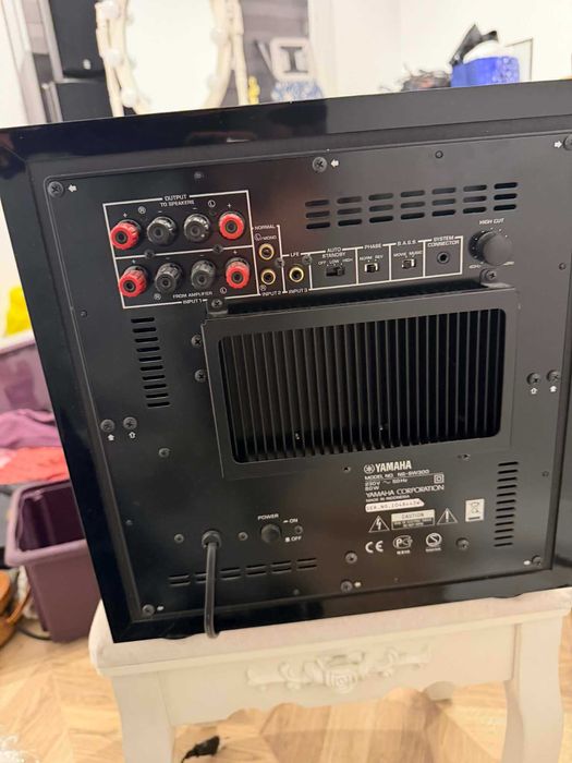 Subwoofer Yamaha NS-SW300 Aktywny 250W Czarny połysk