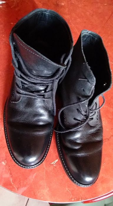 ECCO Shock Pointy skóra po bokach nubuk