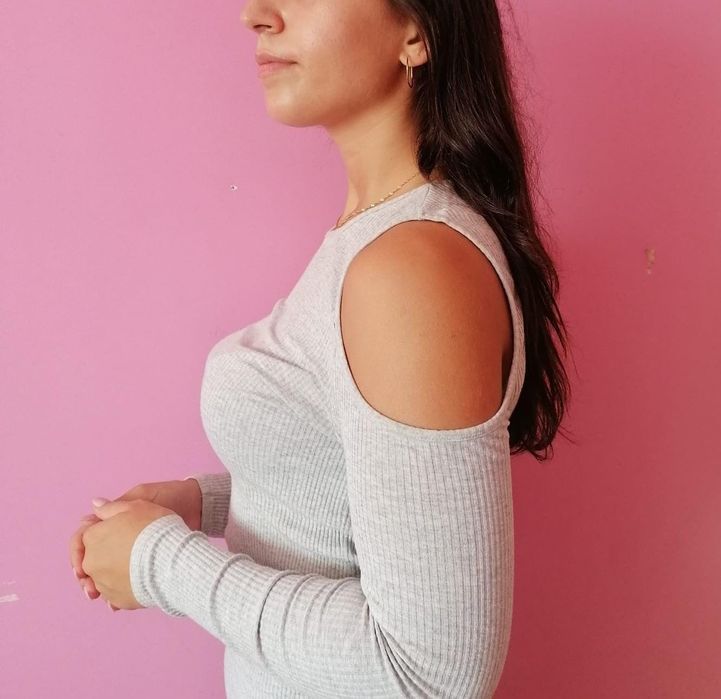 Camisola cinzenta com ombros abertos - Lefties