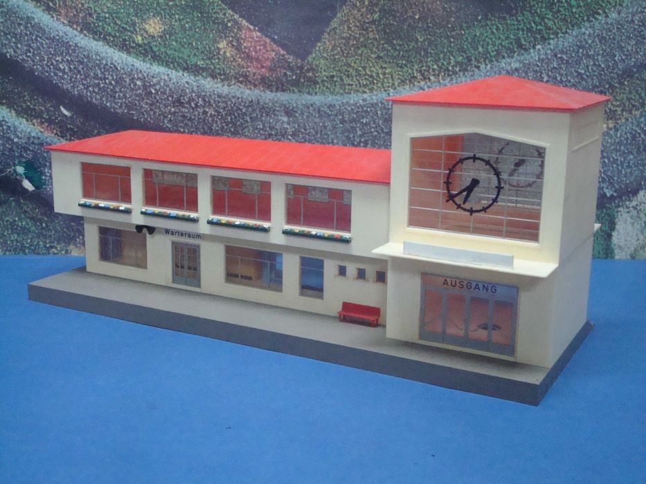 Kleinbanh H0 - Estação Ferroviária (Parte A) / Artigo Usado