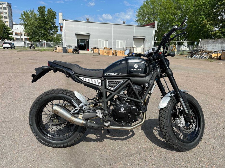 Мотоцикл GEON SCRAMBLER (300 FE 17/17 МКПП 6 II)