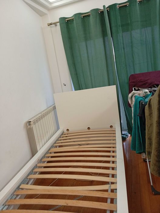 Vendo 1 cama em bom estado com pouco