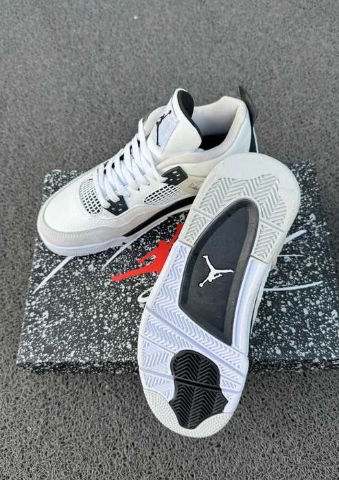 Jordan 4 retro Military black R.41