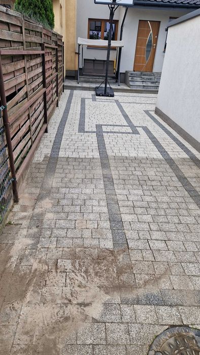 Mycie kostki brukowej