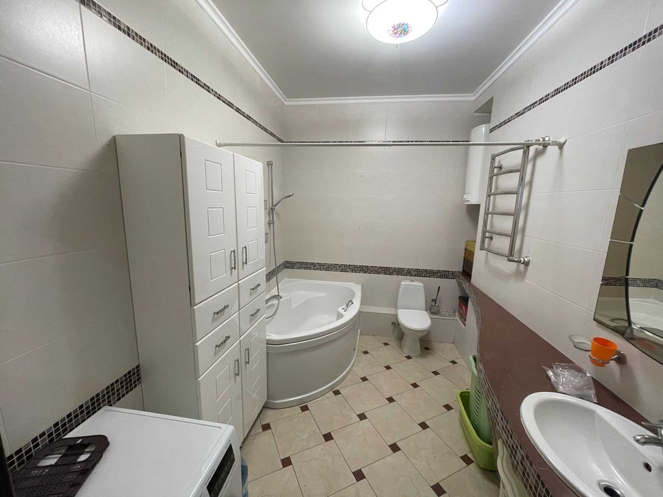 вул .Левка Лук'яненка 21/3