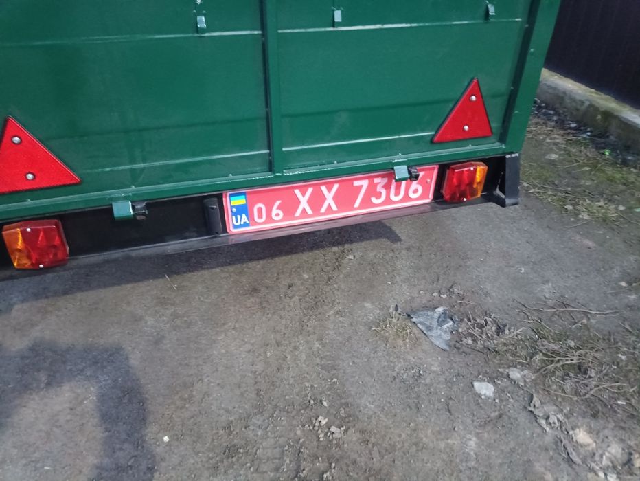 Продам прицепи легкові