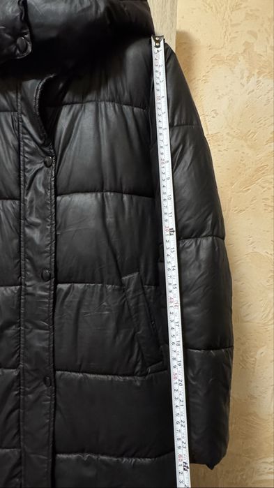 Чорна зимова довга куртка / пуховик / пальто
