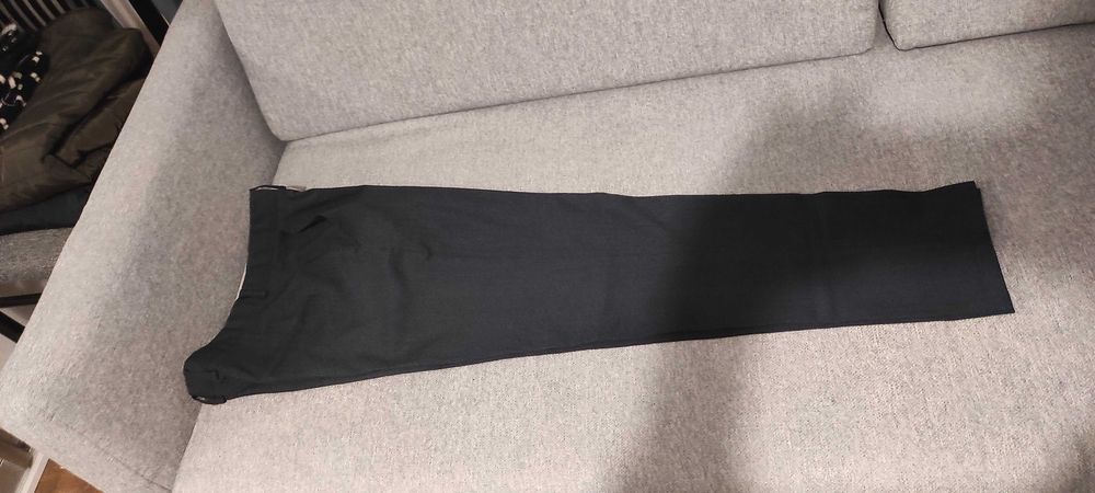 Eleganckie spodnie chłopięce 170 Reserved