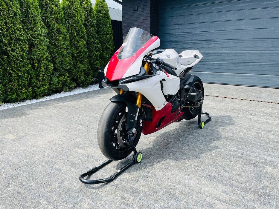 Продам Yamaha R1 2018 року
